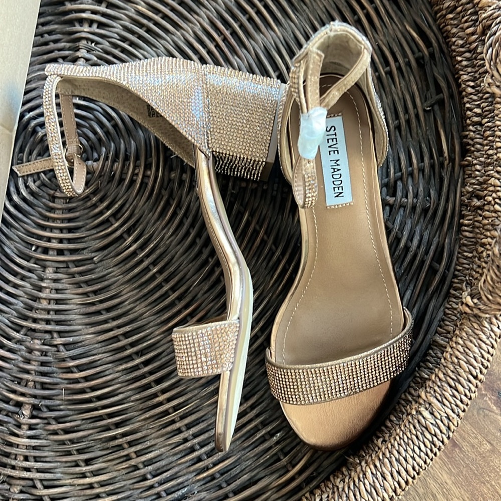 Steve Madden New In Box Block Heels - image 4